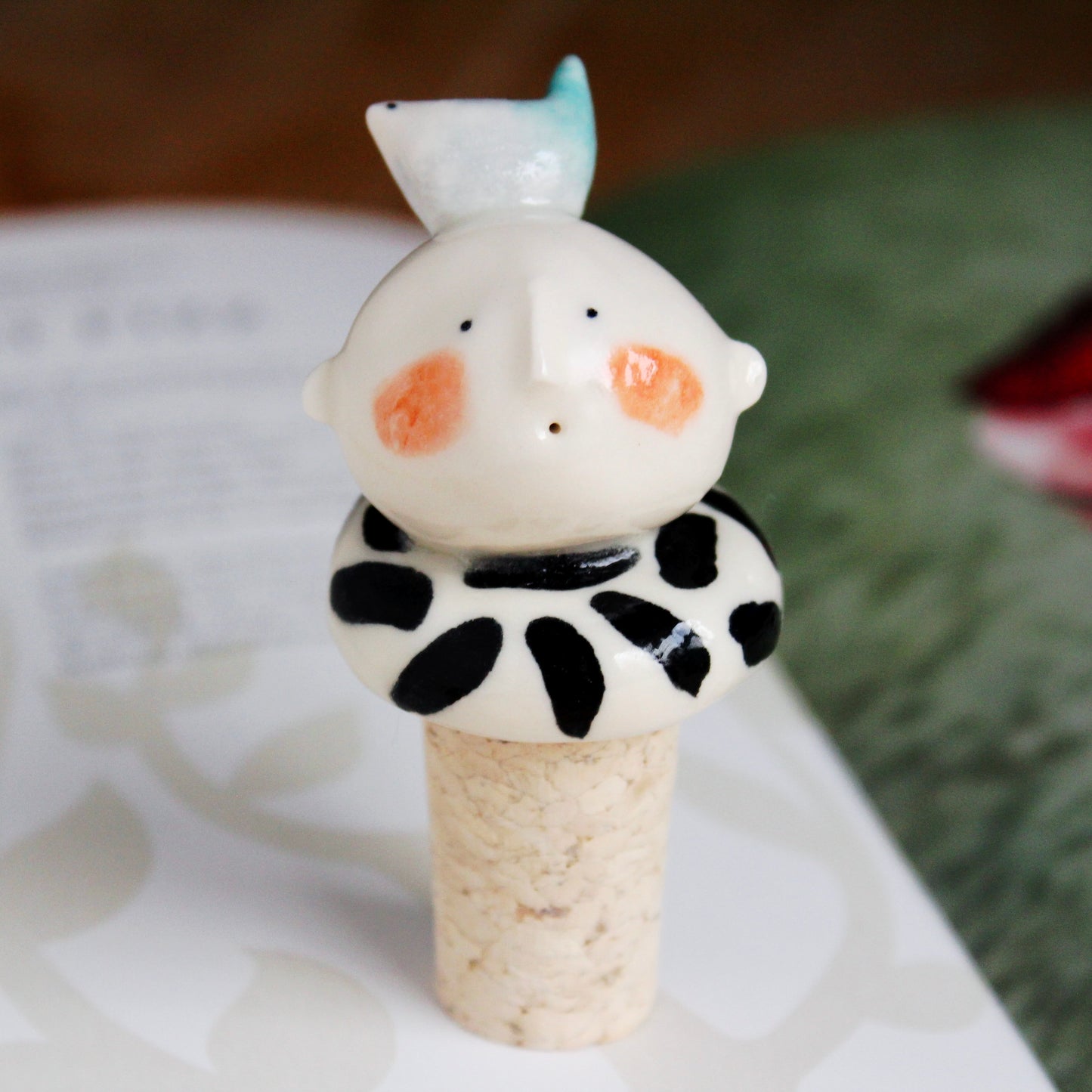 Ceramic wine Bottle Stopper with bird