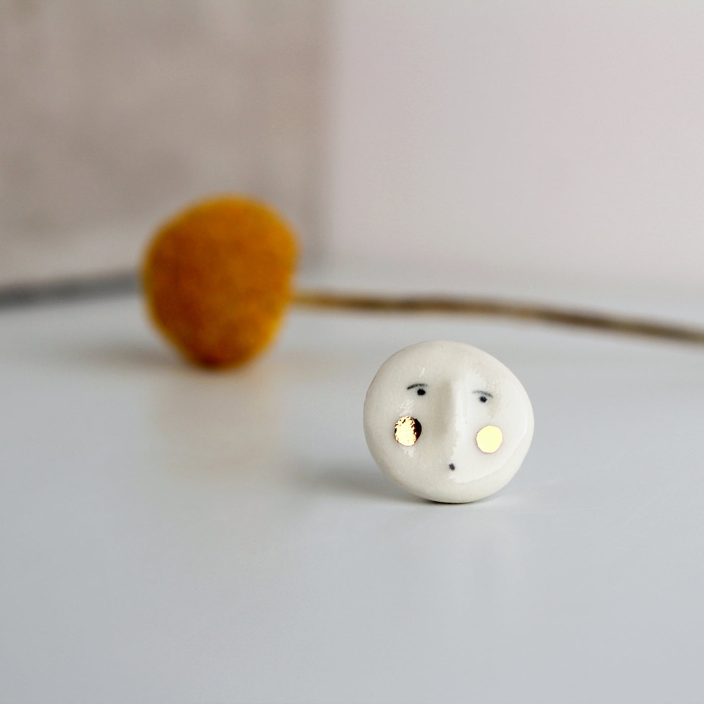 Face Ceramic Pin