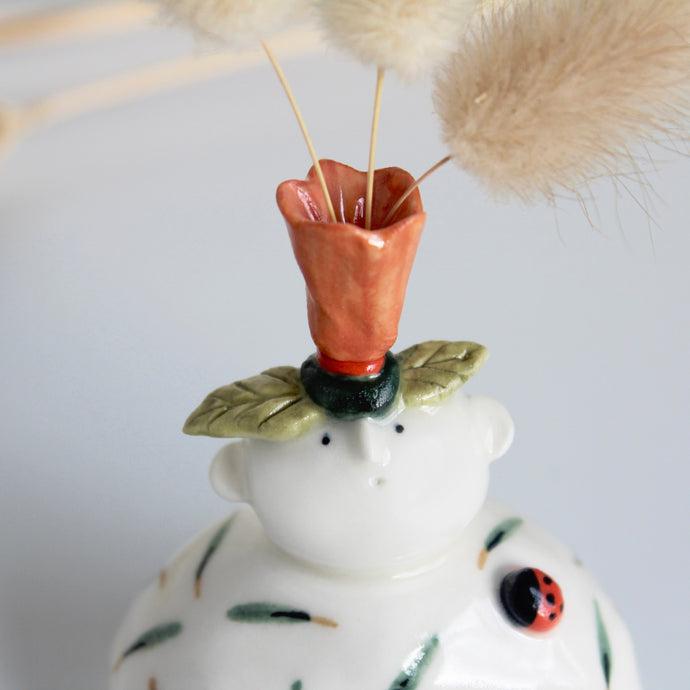 Mini Ceramic Dried Flower Holder with Ladybug